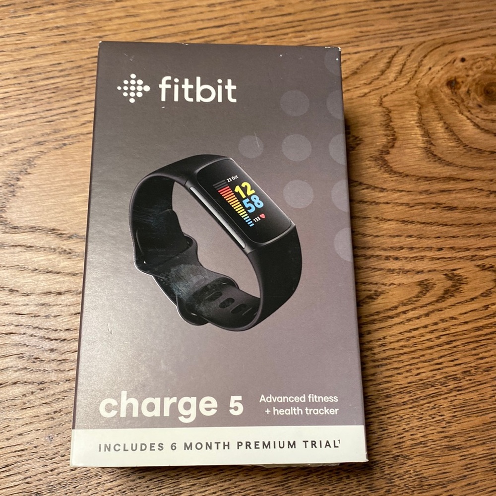 Fitbit Charge 5